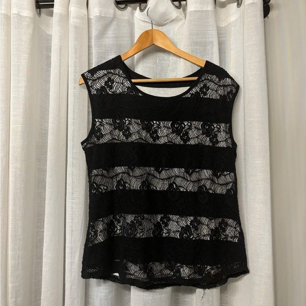 S.H.E Black Large Lace Sleeveless Tank Top - Picture 2 of 8